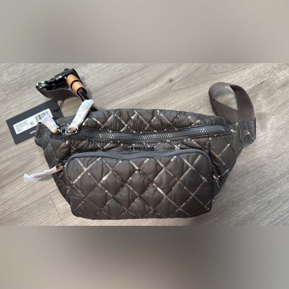 Mz wallace nwt metro sling magnet with sequence